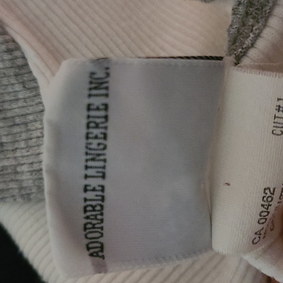 Mickey & Co. - Vintage Ribbed Cotton Minnie Mouse Baby Tee - Size M - Picture 11 of 11